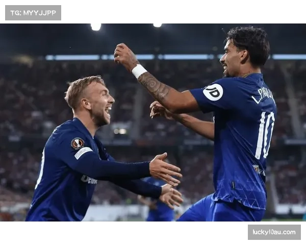 西汉姆联莫耶斯变阵成功 鲍文库杜斯双翼齐飞激活进攻